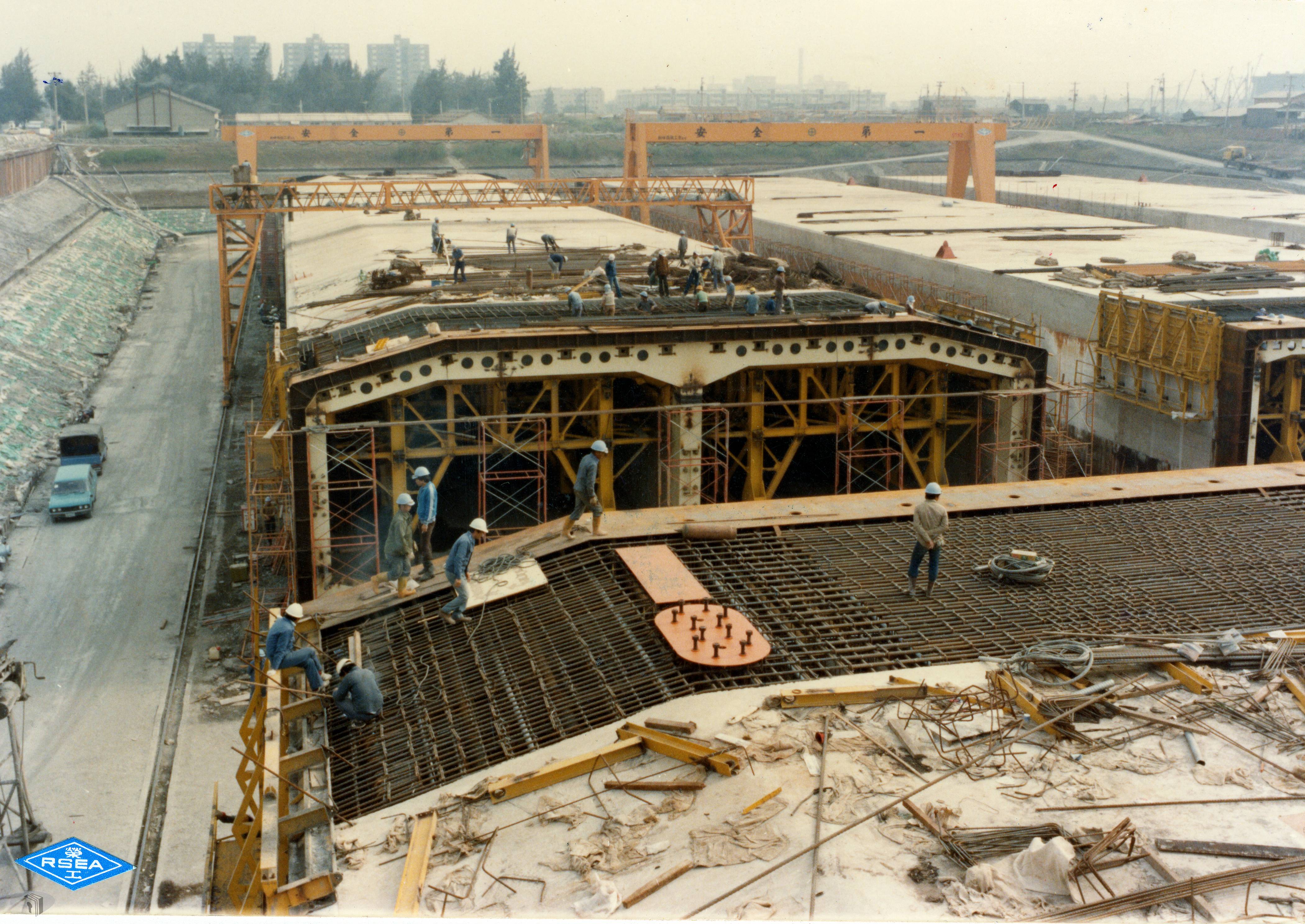 沉埋管建造中